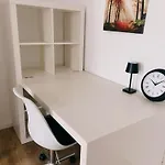 Historische Altbauwohnungen Im Zentrum Von - Apolonialiving Дом отдыха *
