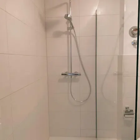 Historische Altbauwohnungen Im Zentrum Von - Apolonialiving *