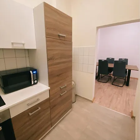 Ferienhaus Historische Altbauwohnungen Im Zentrum Von - Apolonialiving *