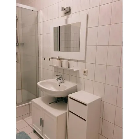 Historische Altbauwohnungen Im Zentrum Von - Apolonialiving * Zwickau