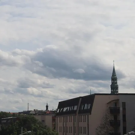 Historische Altbauwohnungen Im Zentrum Von - Apolonialiving Zwickau
